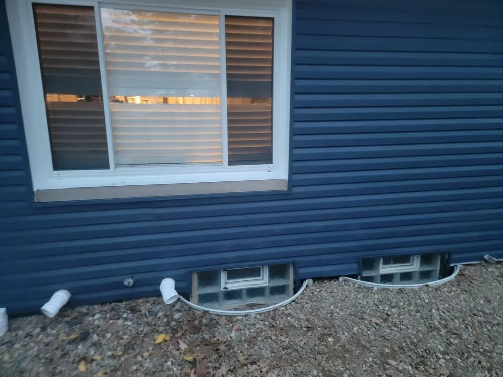 Slide of Black rose construction