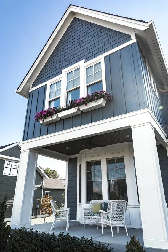 Slide of Black Tie Builders