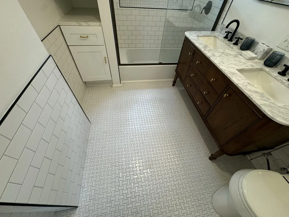 Slide of Blackwater Home Renovation