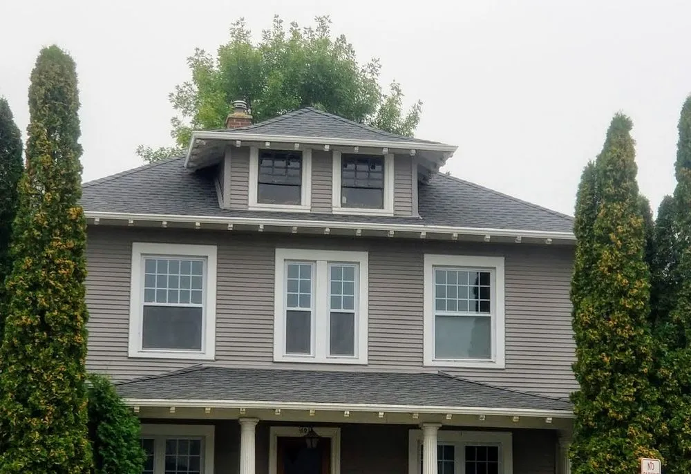 Slide of Blackwood Renovations