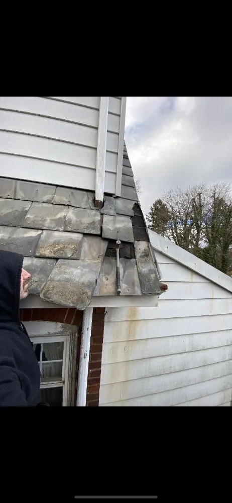 Slide of Bladi Construction