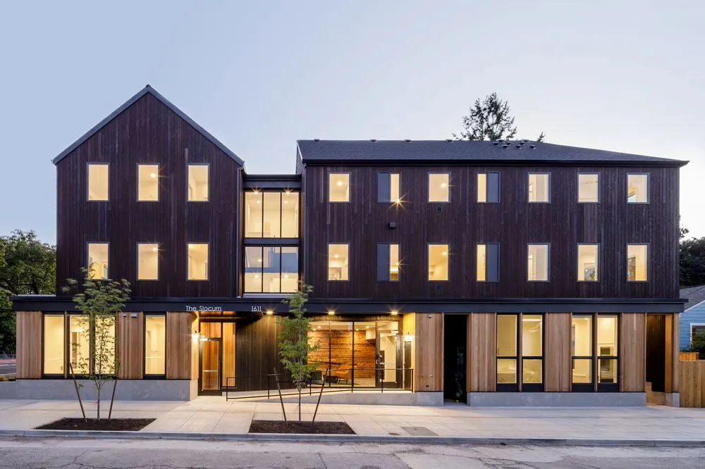 Slide of Bliss Roofing