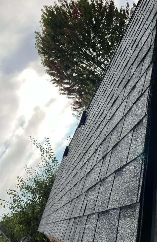 Slide of Blou Roofing & Construction