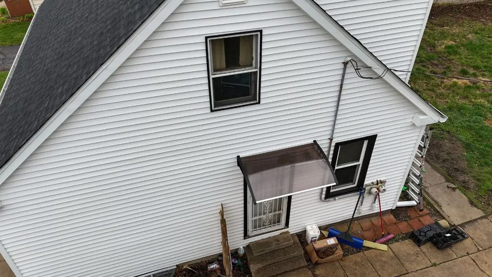 Slide of Blu Oasis Construction