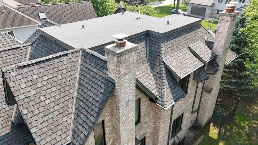 Slide of Blu Oasis Construction