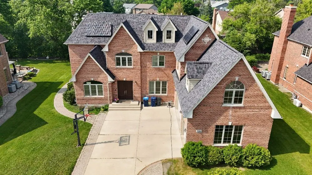 Slide of Blu Oasis Construction