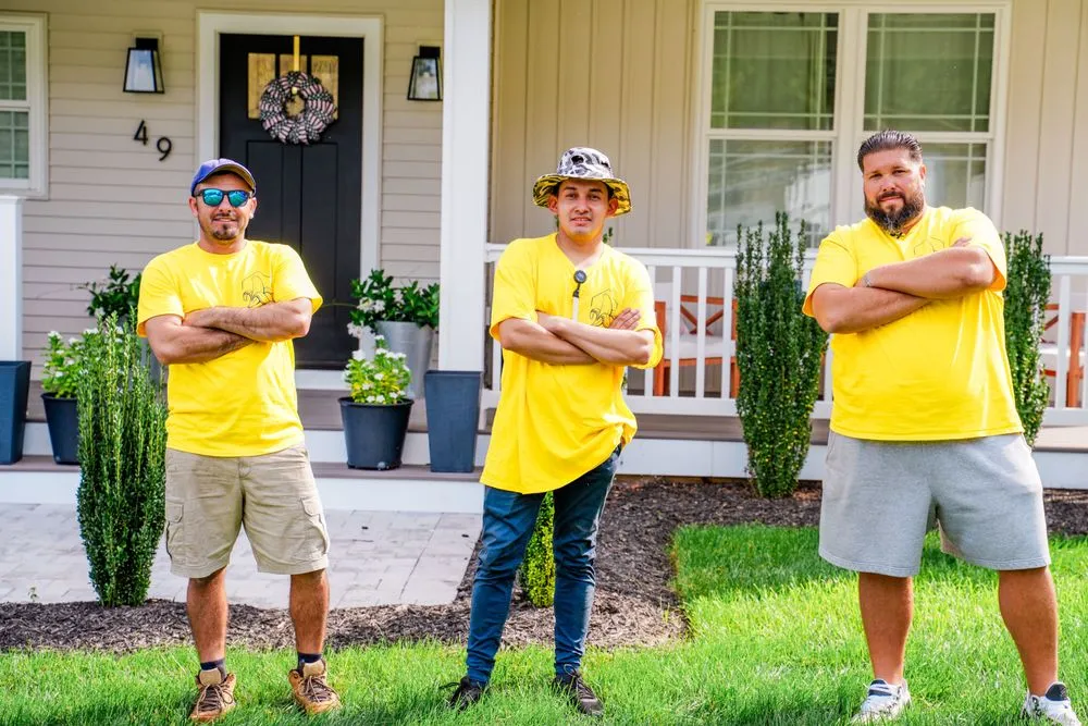 Slide of Blue Banana Contracting