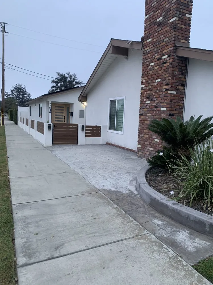 Slide of Blue Maple Construction