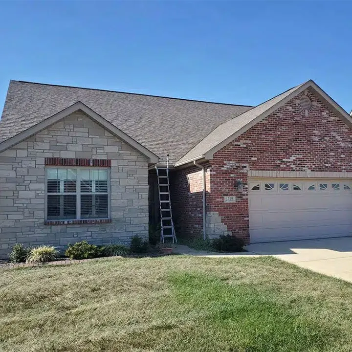 Top-rated shingle roofing service experts serving St. Louis, MO - Blue Note Roofing