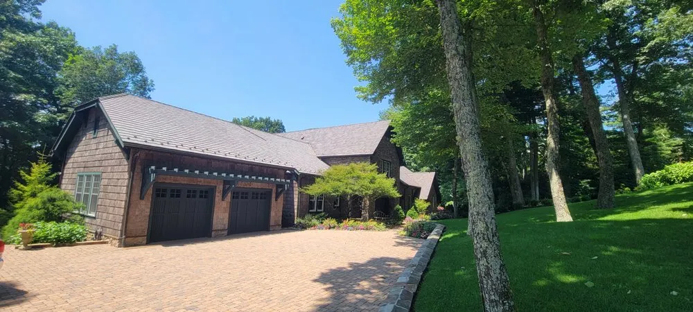 Trusted roof replacement experts serving Deep Gap, NC - Blue Ridge Roofing