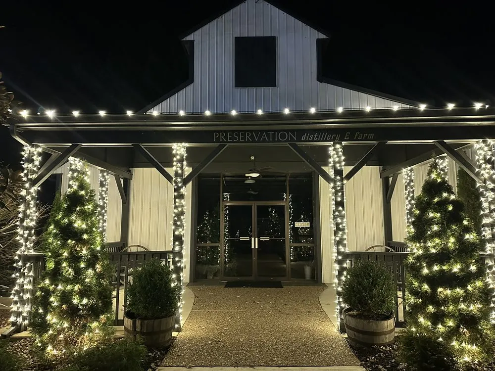 Slide of Bluegrass Christmas Light Installers