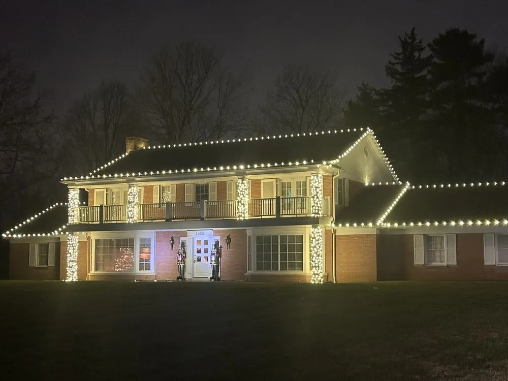 Slide of Bluegrass Christmas Light Installers