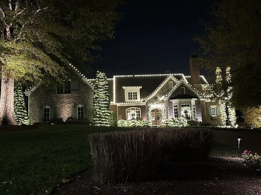 Slide of Bluegrass Christmas Light Installers