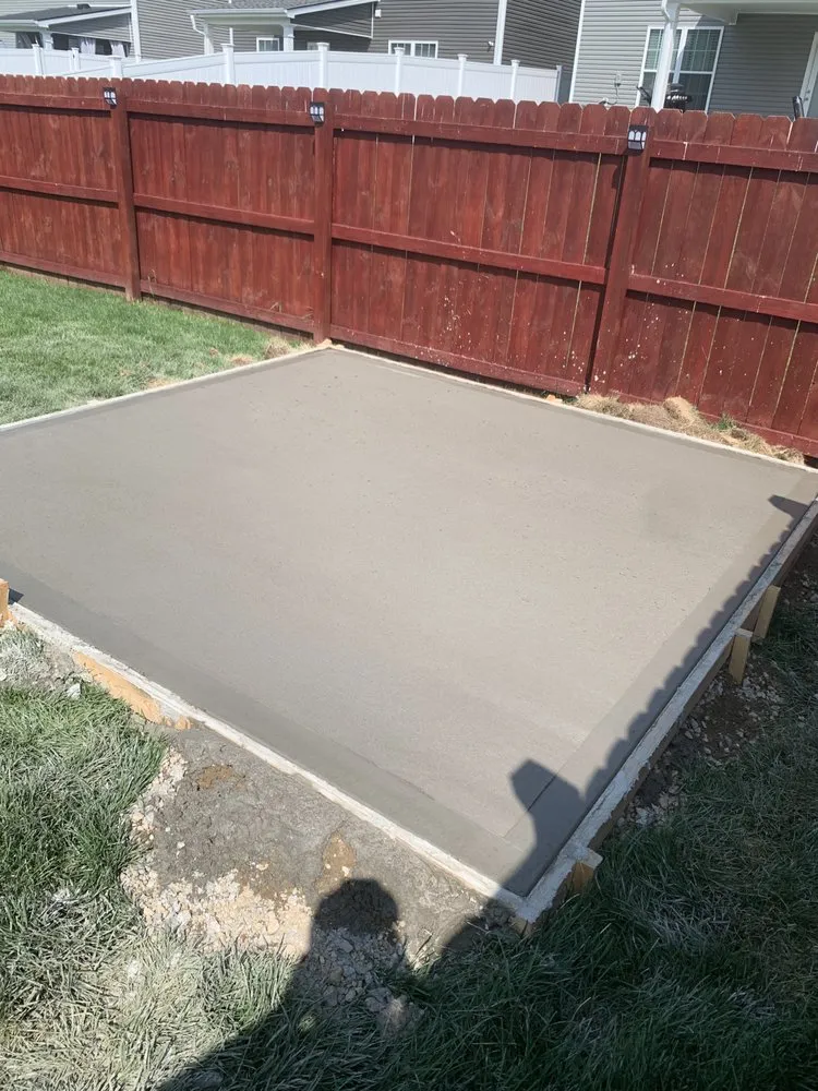 Expert shingle roofing service experts serving Fisherville, KY - Bluegrass Concrete Louisville
