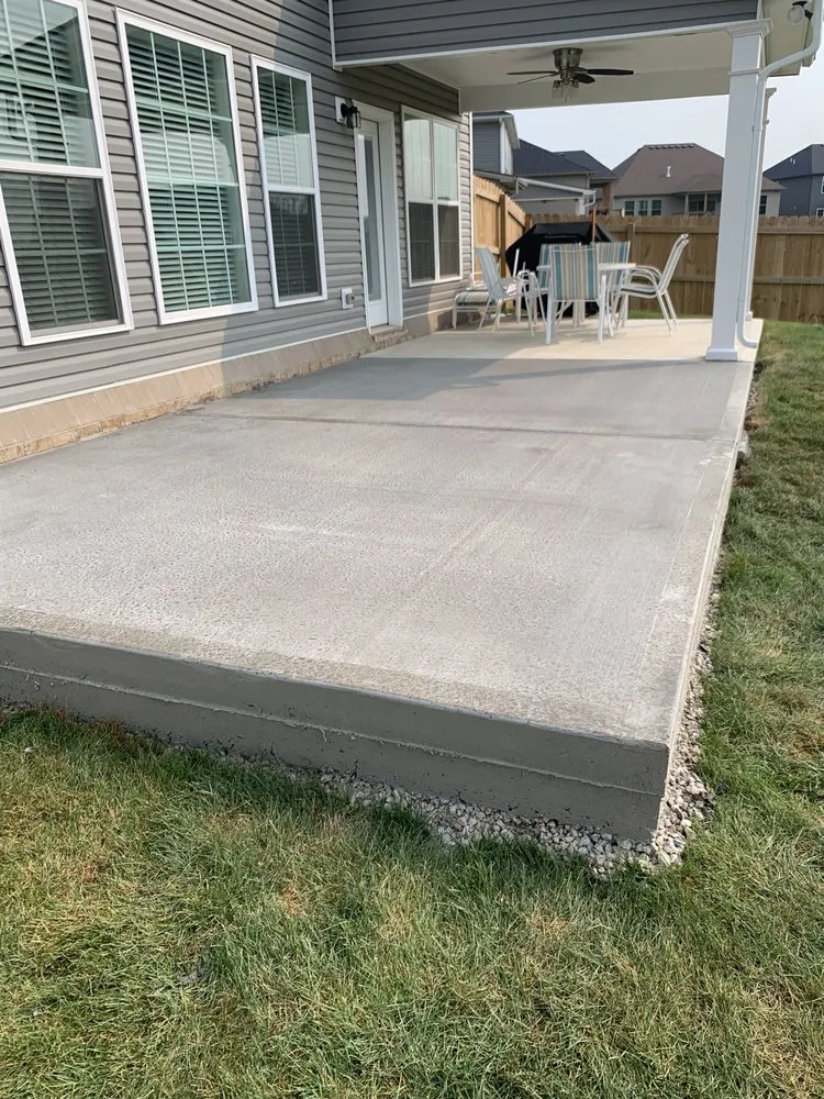 Emergency shingle roofing service experts serving Fisherville, KY - Bluegrass Concrete Louisville