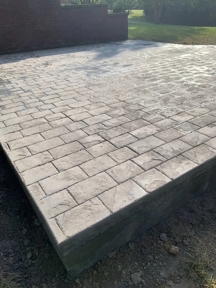 Licensed flat roof repair experts serving Fisherville, KY - Bluegrass Concrete Louisville