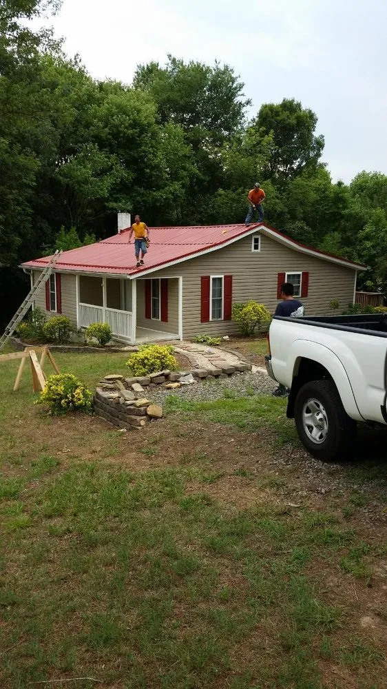 Expert shingle roofing service with free inspection in Westfield, NC by Bluegrass Construction