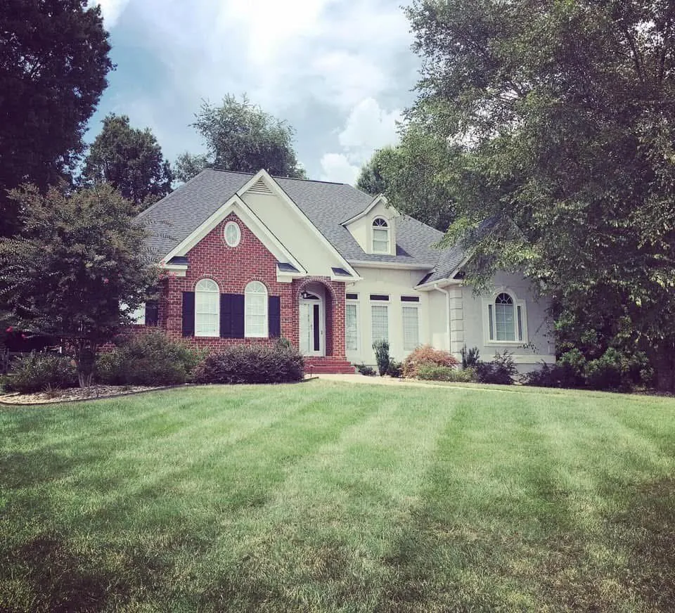 Slide of BlueJay's Roofing & Repair