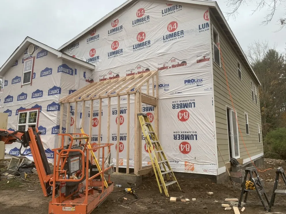 Slide of B&M Builders