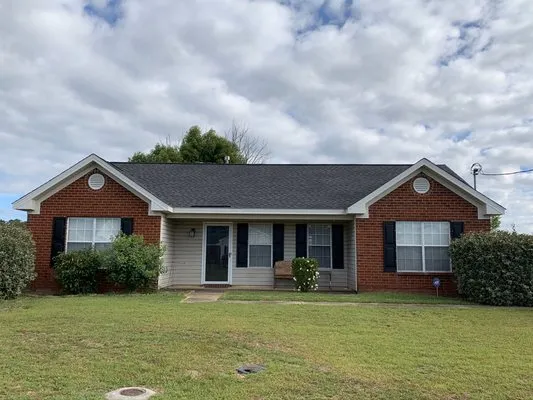 B&M Roofing & Construction Logo