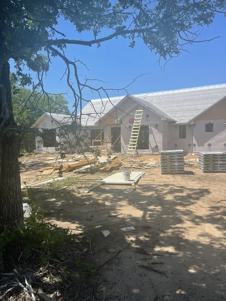 Slide of B&M Roofing