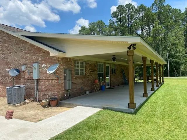 Slide of B&M Roofing