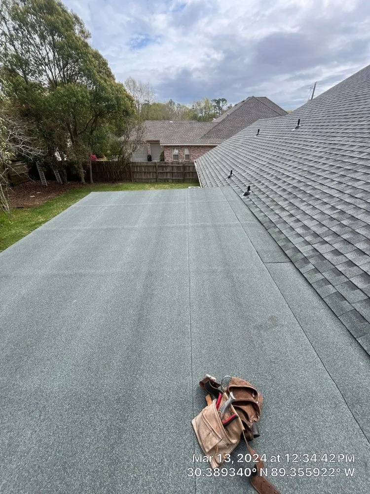 Slide of B&M Roofing