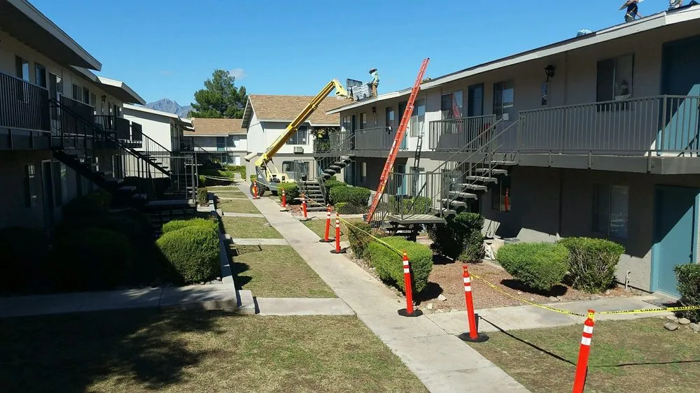 Slide of B&M Roofing