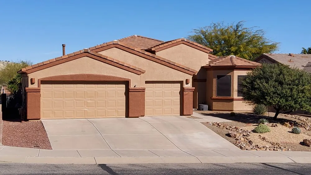 Slide of B&M Roofing