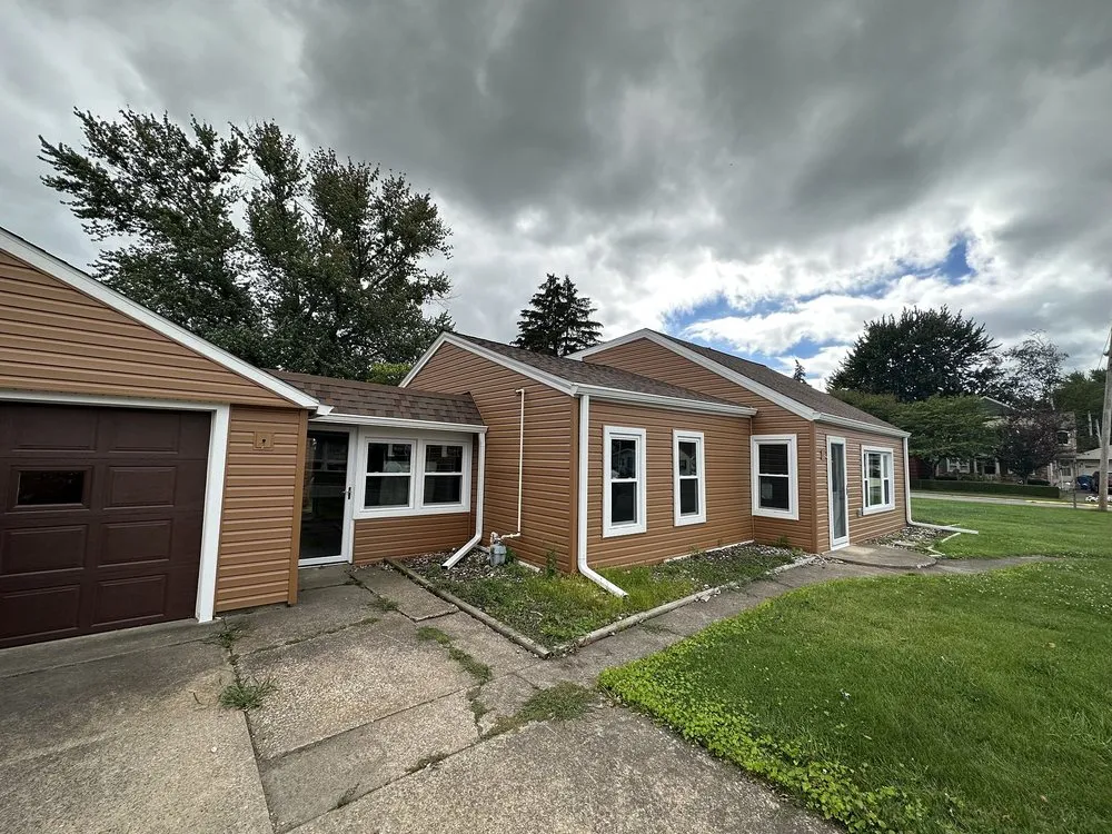 Slide of Bo Lacey Construction