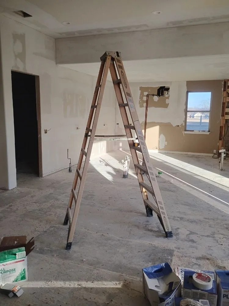 Expert roof leak repair in Alba, TX by Bob Builders