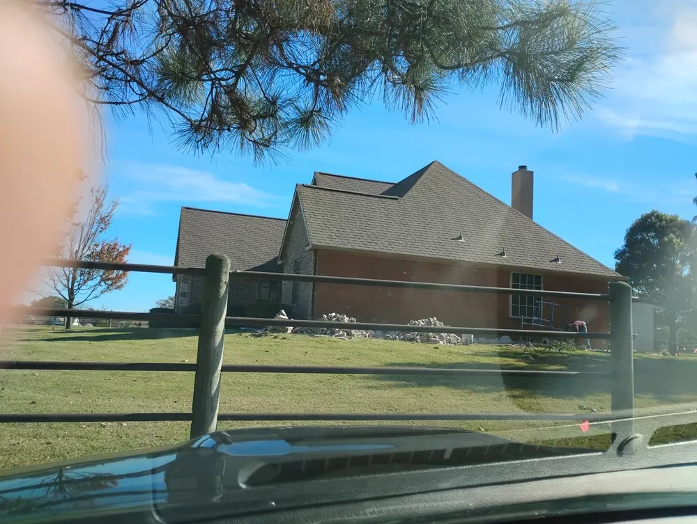 Trusted roof leak repair for residential properties in Alba, TX by Bob Builders