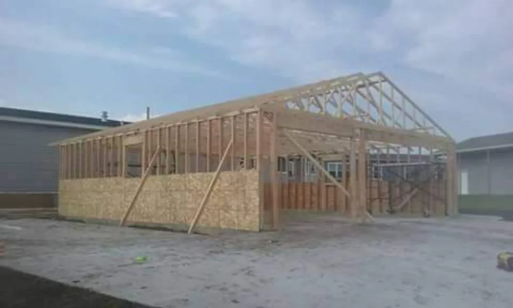 Expert roof replacement in Alba, TX by Bob Builders