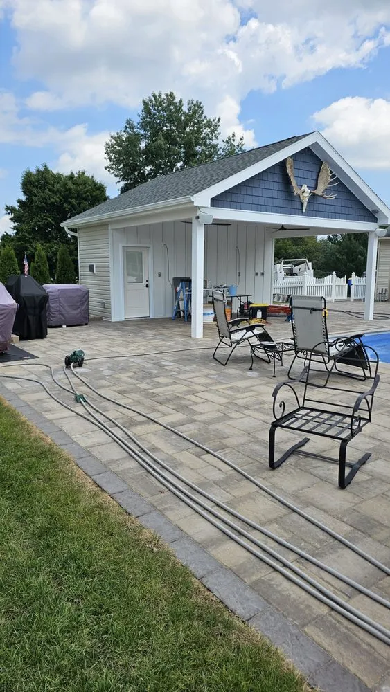 Slide of Bob Handy Builders