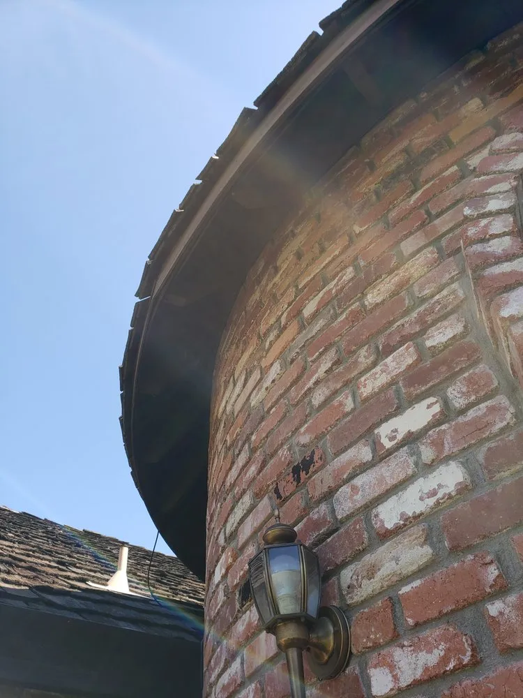 Slide of Bob Jahn's Roofing