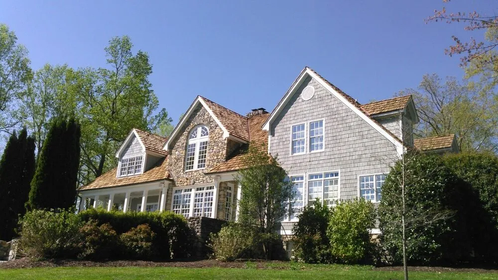 Licensed roof installation for fast service across Moneta, VA - Bob Riddick Roofing