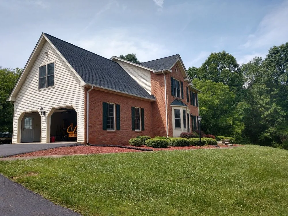 Emergency roof repair with free inspection across Moneta, VA - Bob Riddick Roofing