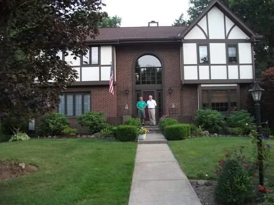 Slide of Bob Romea Contracting