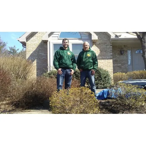 Slide of Bob Romea Contracting