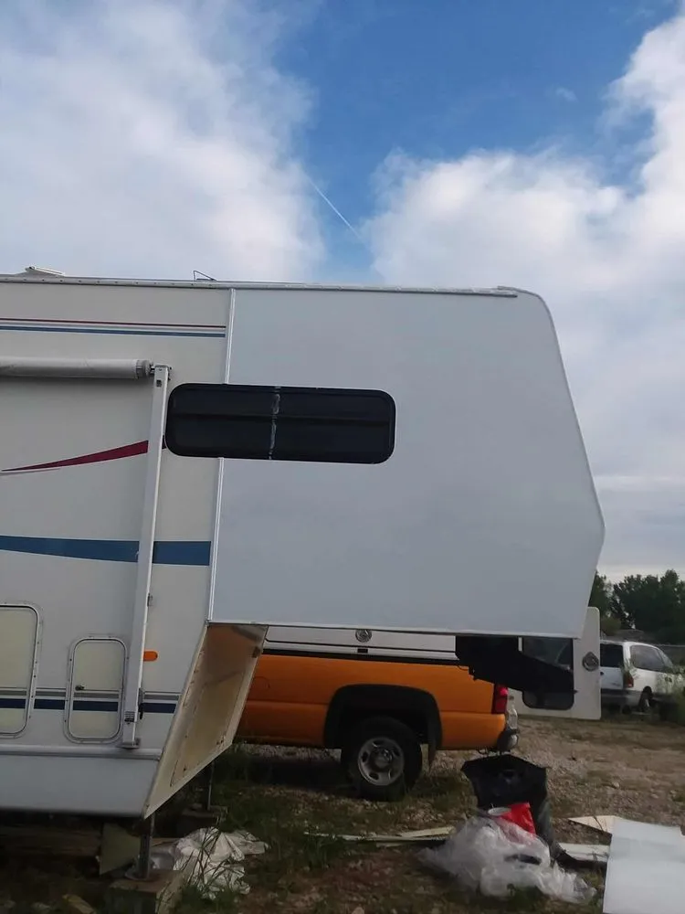 Slide of Bob's Mobile RV Service