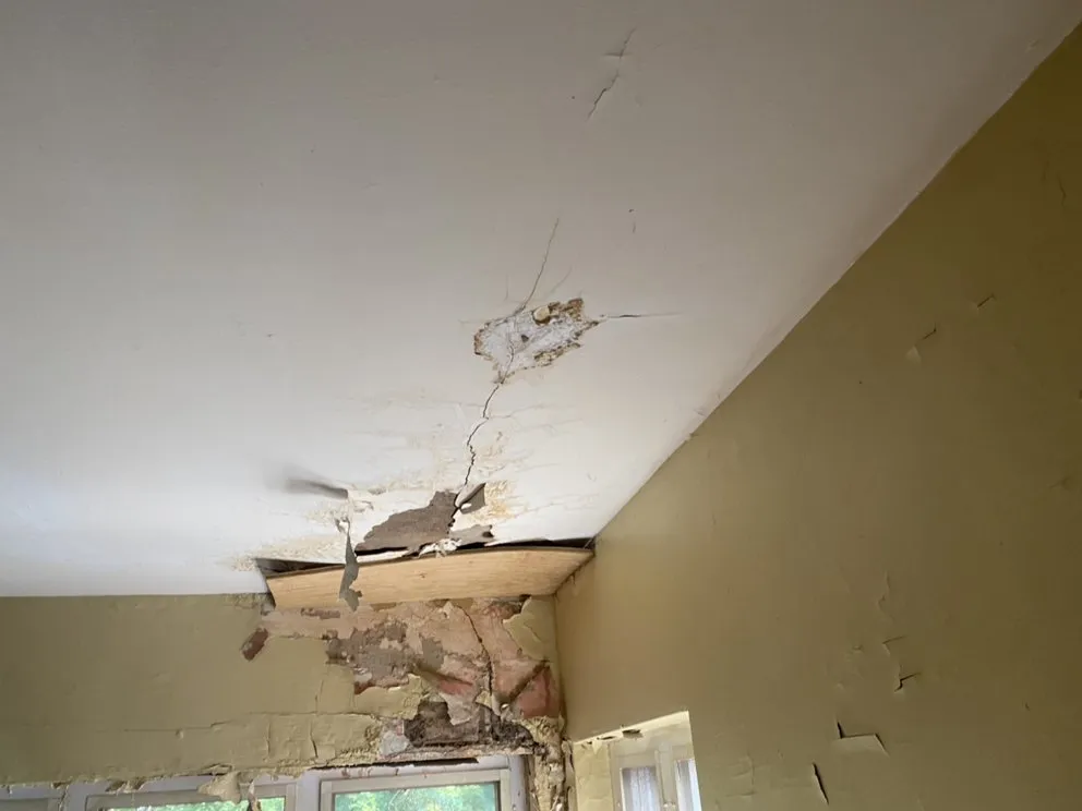 Slide of Bobs roofing