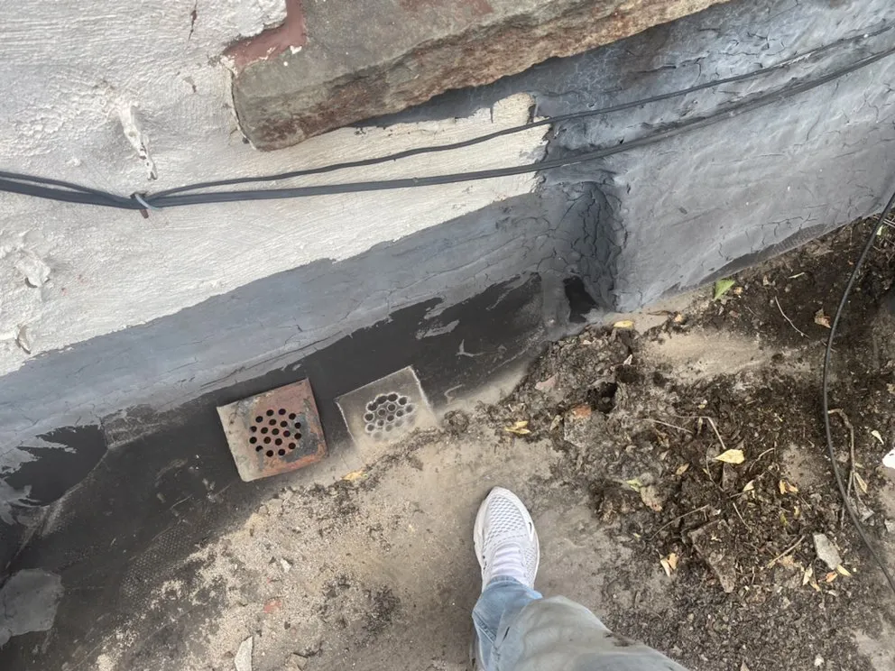 Slide of Bobs roofing