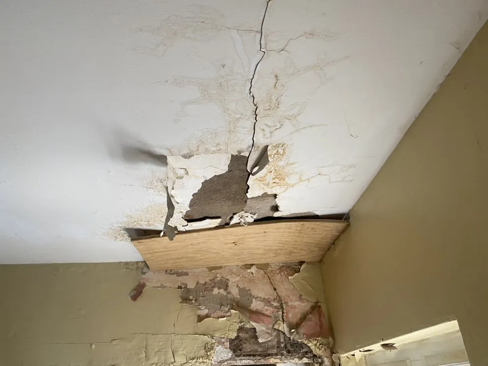 Slide of Bobs roofing