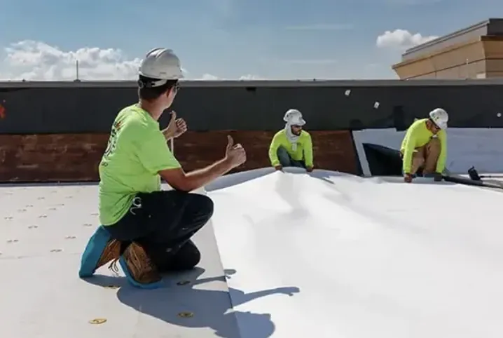 Slide of Boe Roofing