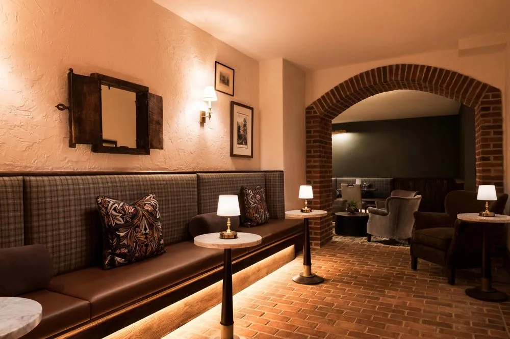 Slide of Bohan Contracting