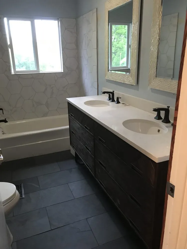 Slide of Bolanos General Construction