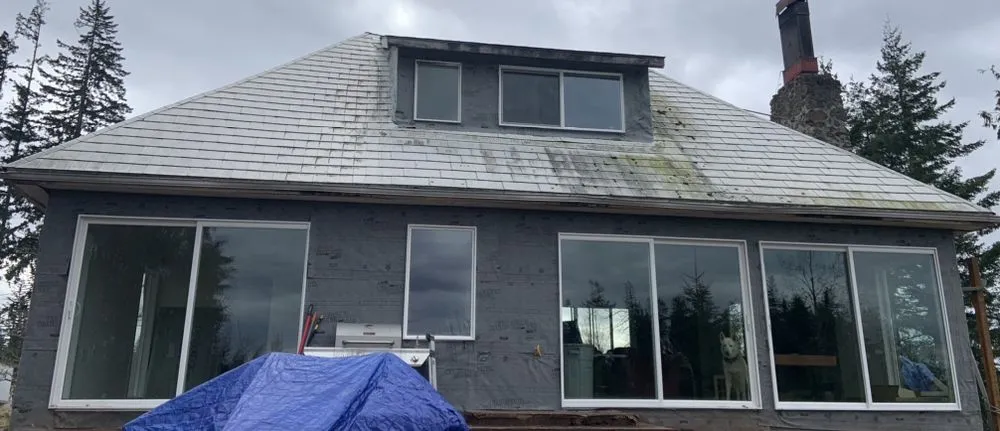 Slide of Bolanos General Construction