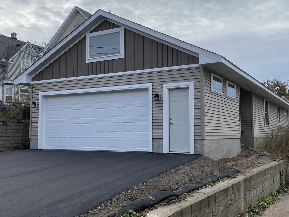 Slide of Bonfe Builders