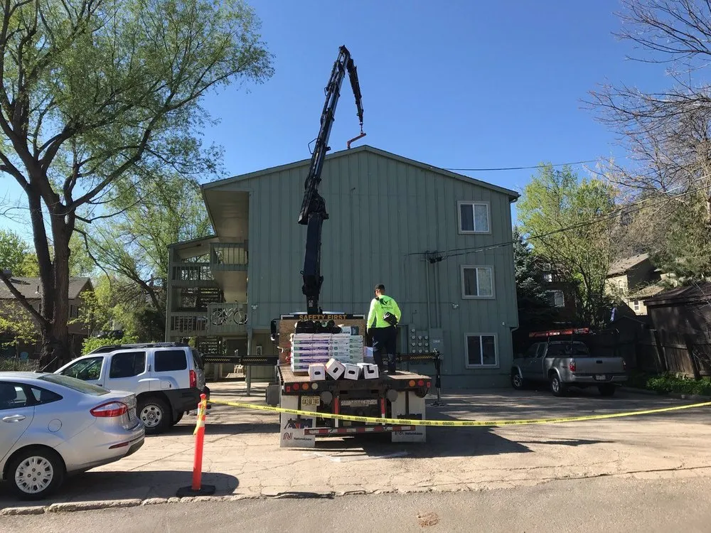 Slide of Bonhardt Roof & Trade