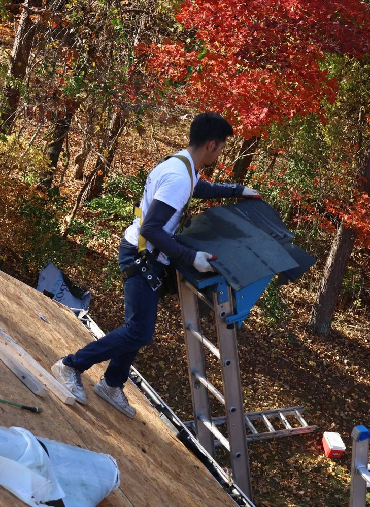 Slide of Bonilla Roofing